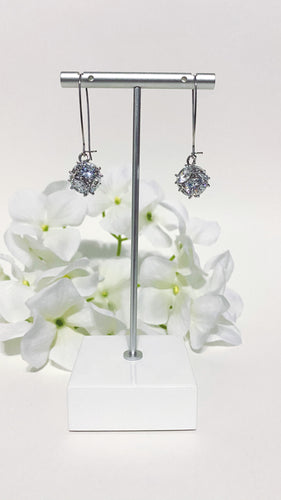NOVA EARRING