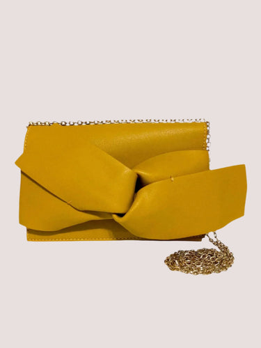 BOW CLUTCH IN TAN