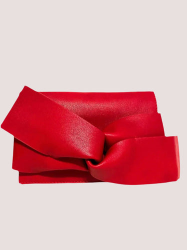 BOW CLUTCH IN RED