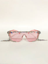 Load image into Gallery viewer, ICON SUNGLASSES IN PINK