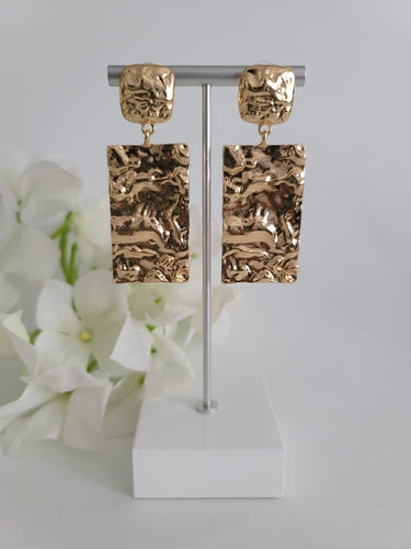 ROGUE EARRING